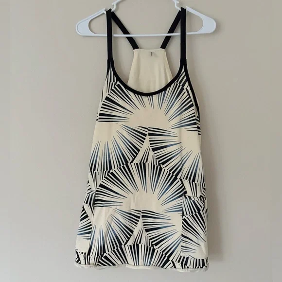 Free People Movement Hot Shot Printed Mini Dress in Sunrise Geo Size Small - Picture 6 of 12